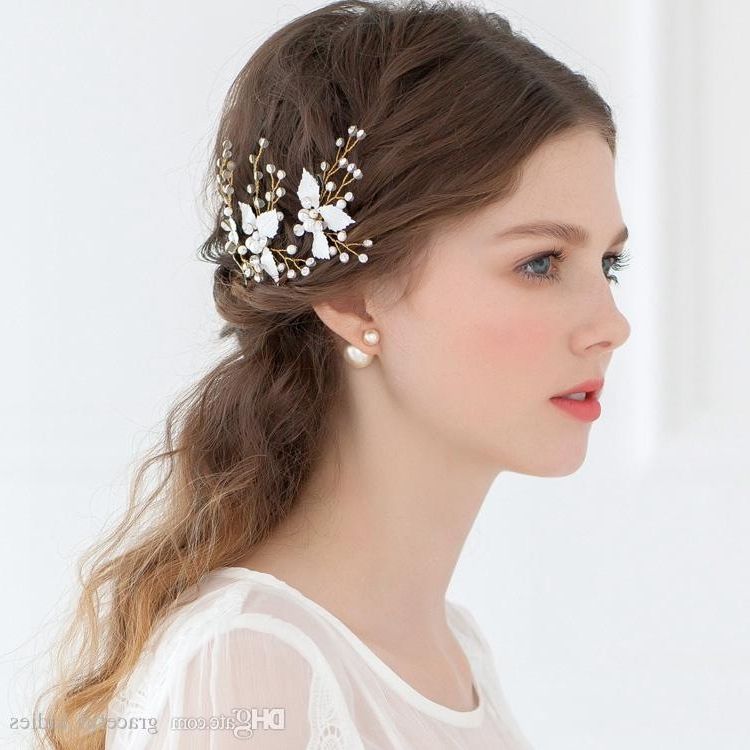 20 Breath Taking Wedding Hair Accessories To Embrace With Regard To Wedding Hairstyles With Accessories (View 13 of 15)