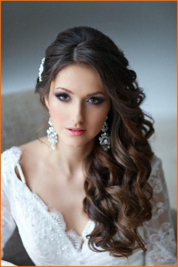 20 Wedding Hairstyles For Round Faces Ideas | Pinterest | Rounding Intended For Wedding Hairstyles For Round Face With Medium Length Hair (View 1 of 15)