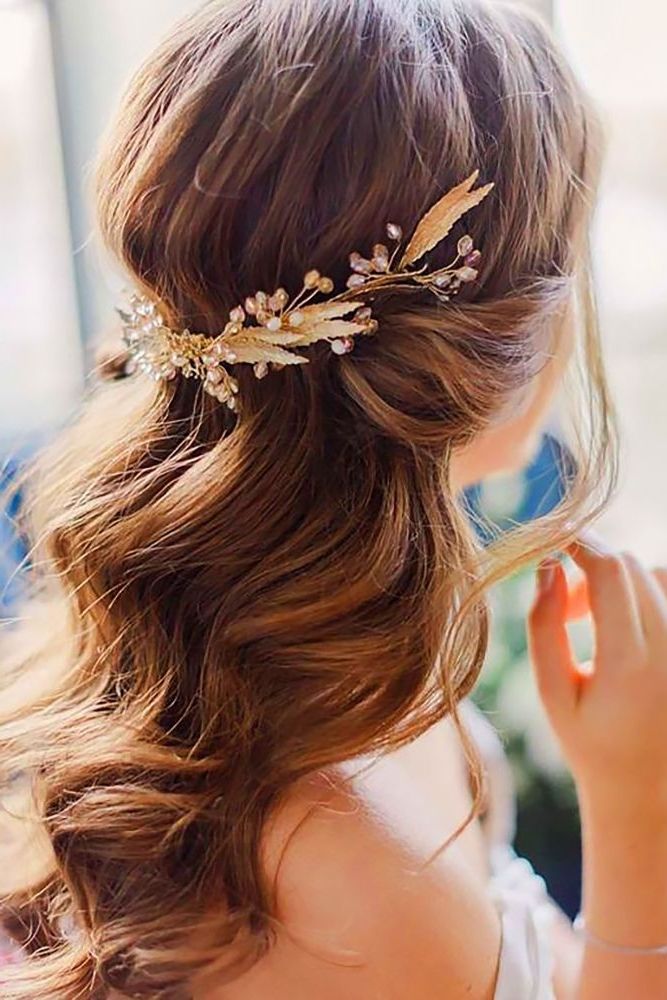 30 Captivating Wedding Hairstyles For Medium Length Hair | Pinterest In Mid Length Wedding Hairstyles (View 4 of 15)