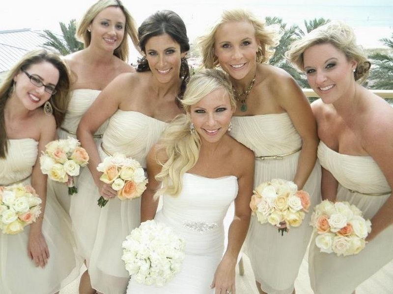 Beautiful Ideas Of Beach Wedding Hair – Elasdress With Regard To Beach Wedding Hairstyles For Bridesmaids (View 10 of 15)