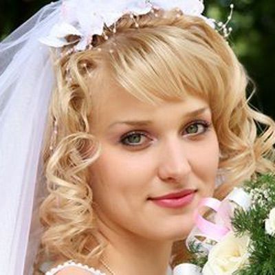 Bridal Hairstyles For Medium Length Hair | Medium Length Wedding Throughout Wedding Hairstyles For Medium Length Hair With Tiara (View 10 of 15)