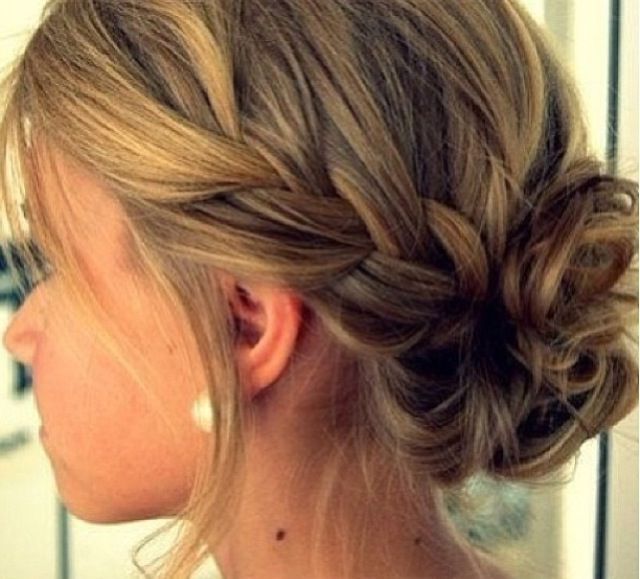 Pictures Of Updo Hairstyles For Bridesmaids – Bridesmaid Hairstyles Regarding Simple Wedding Hairstyles For Bridesmaids (View 14 of 15)