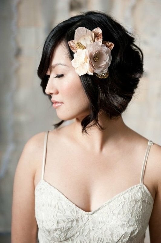 Short Wedding Hairstyle With Flower For Black Hair | Ipunya Intended For Asian Bridal Hairstyles For Short Hair (View 9 of 15)