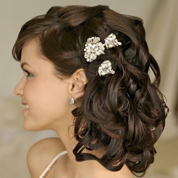 Stunning Asian Bridal Hairstyle For Long And Short Hair (7 Throughout Asian Bridal Hairstyles For Short Hair (View 11 of 15)