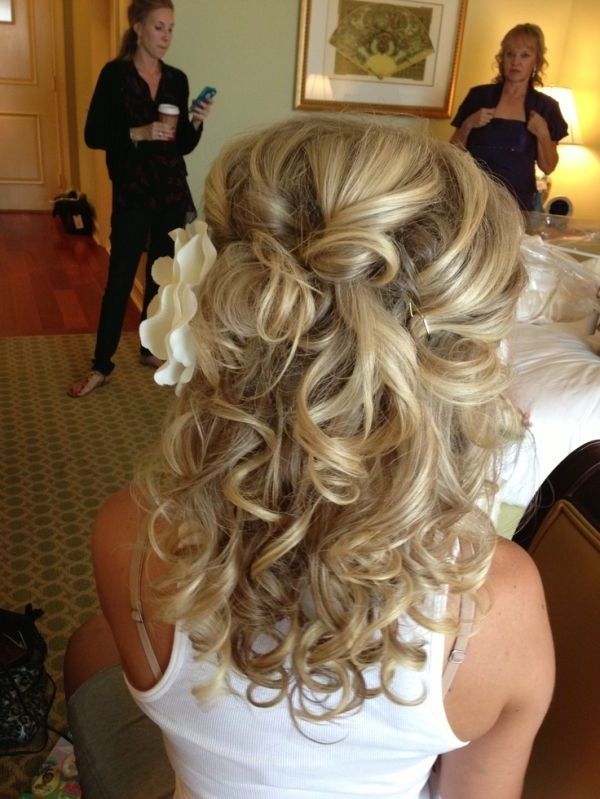 Wedding Hairstyle Ideas For Medium Length Hair Half Up Wedding In Half Up Medium Length Wedding Hairstyles (View 11 of 15)