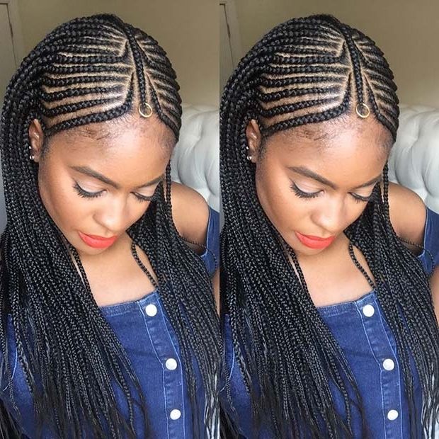 25 Hot Fulani Braids To Copy This Summer | Stayglam Pertaining To Most Current Simple Center Part Fulani Braids With A Forehead Bead (Photo 3 of 15)
