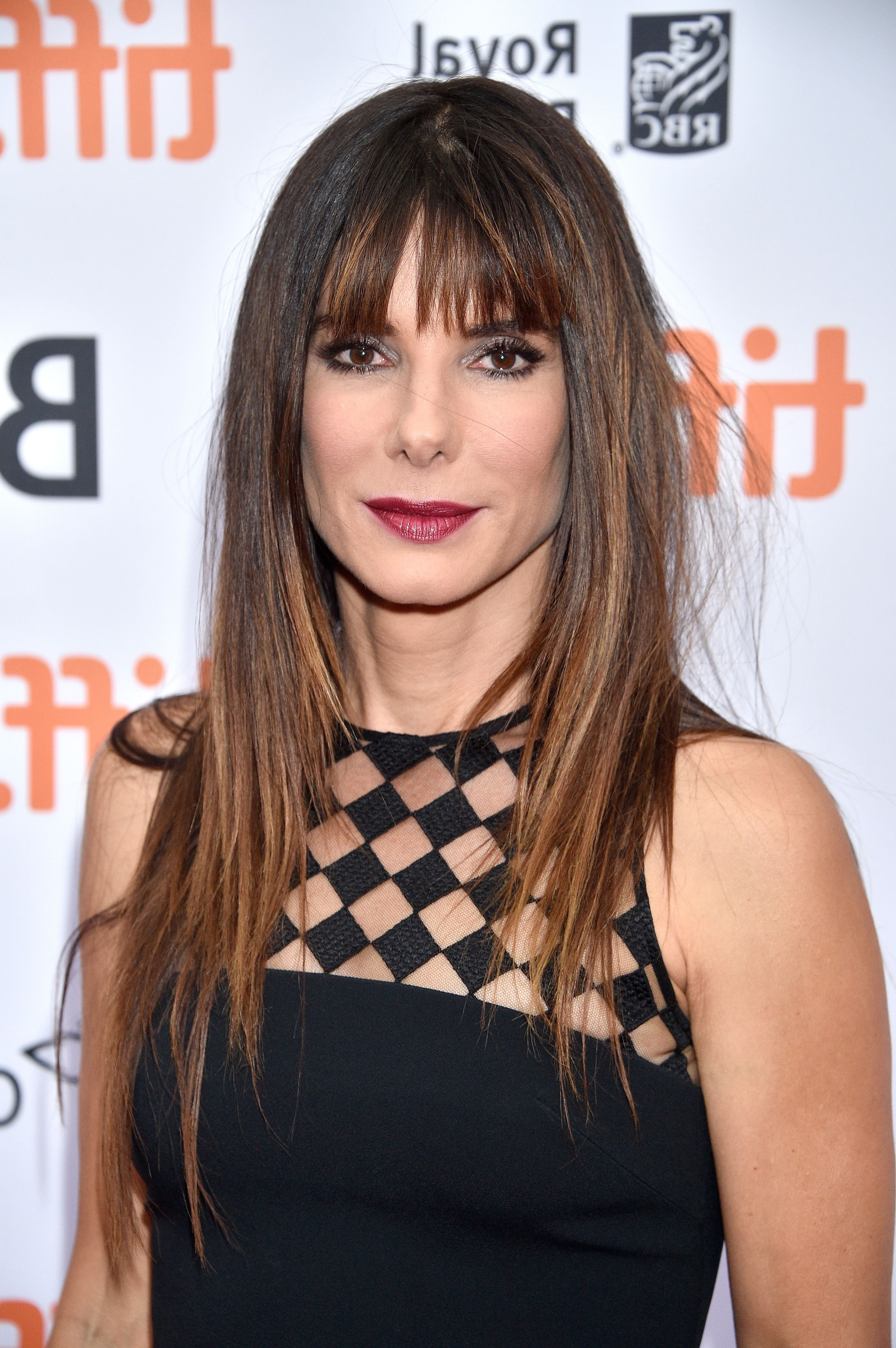 35 Best Hairstyles With Bangs – Photos Of Celebrity Haircuts With Bangs For Most Up To Date Cropped Tousled Waves And Side Bangs (View 15 of 15)