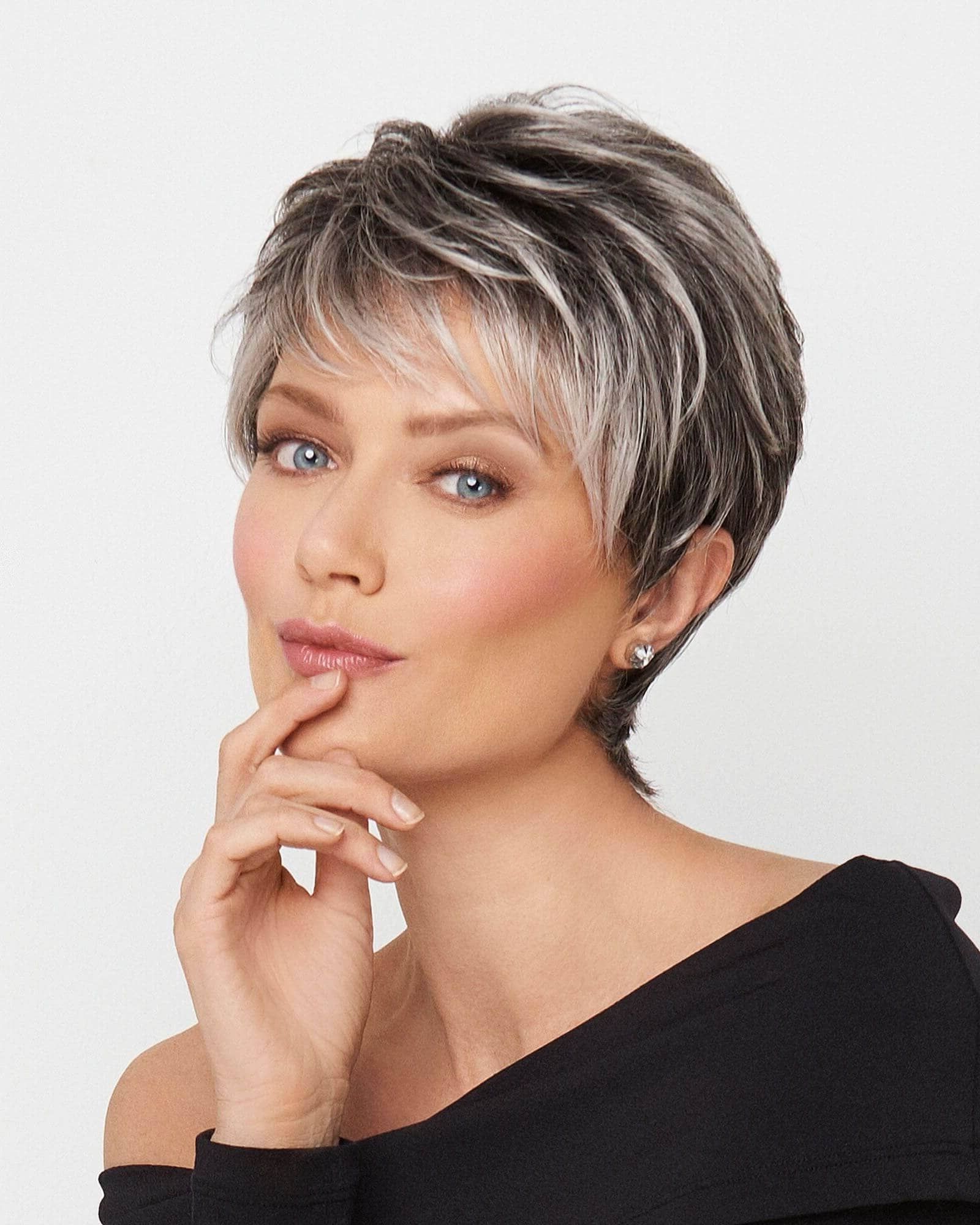 50 Pixie Haircuts You'll See Trending In 2018 Intended For Best And Newest Undercut Blonde Pixie With Dark Roots (View 15 of 15)