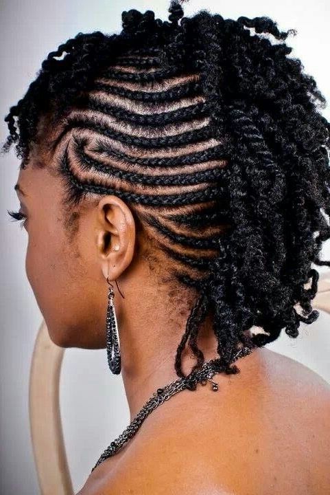 She Used Flat Twists To Create Fabulous Summer Curls On Short Intended For Most Current Curly Mohawk With Flat Twisted Sides (View 4 of 15)