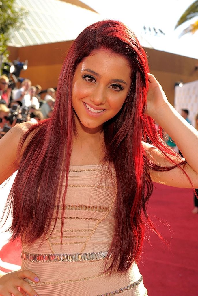 16 Rare Photos Of Ariana Grande Not Wearing A Ponytail – Hellogiggles Within Grande Ponytail Hairstyles (View 24 of 25)