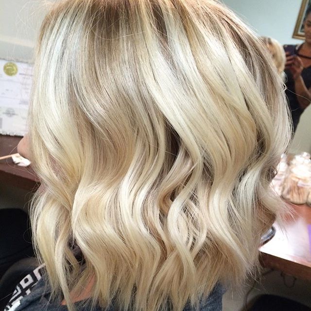 20 Medium Length Bob Hairstyles – Fabulous Mobs To Copy Now | Styles Intended For Soft Waves Blonde Hairstyles With Platinum Tips (View 17 of 25)