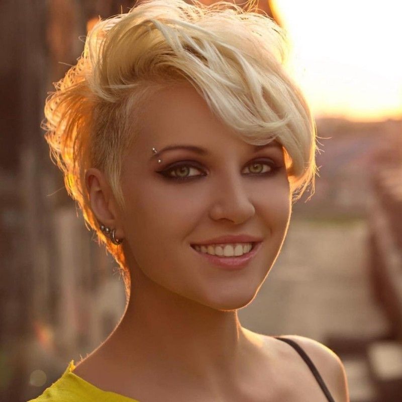 25 Edgy Pixie Undercut Ideas To Try Right Now! [august, 2018] Regarding Best And Newest Undercut Blonde Pixie Hairstyles With Dark Roots (View 16 of 25)