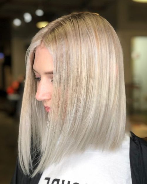 27 Incredible Lob Haircuts For 2018 Pertaining To Striking Angled Platinum Lob Blonde Hairstyles (View 18 of 25)