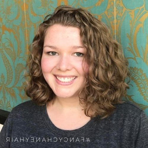 30 Gorgeous Medium Length Curly Hairstyles For Women In 2018 Within Medium Blonde Bob With Spiral Curls (Photo 19 of 25)