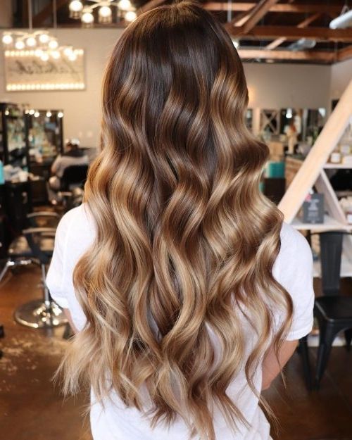 38 Top Blonde Highlights Of 2018 – Platinum, Ash, Dirty, Honey & Dark Inside White And Dirty Blonde Combo Hairstyles (Photo 11 of 25)