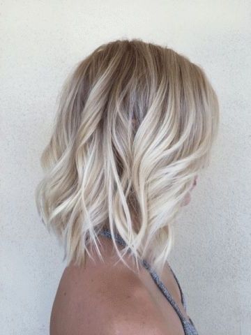 40 Best Blond Hairstyles That Will Make You Look Young Again With Regard To Soft Waves Blonde Hairstyles With Platinum Tips (View 5 of 25)