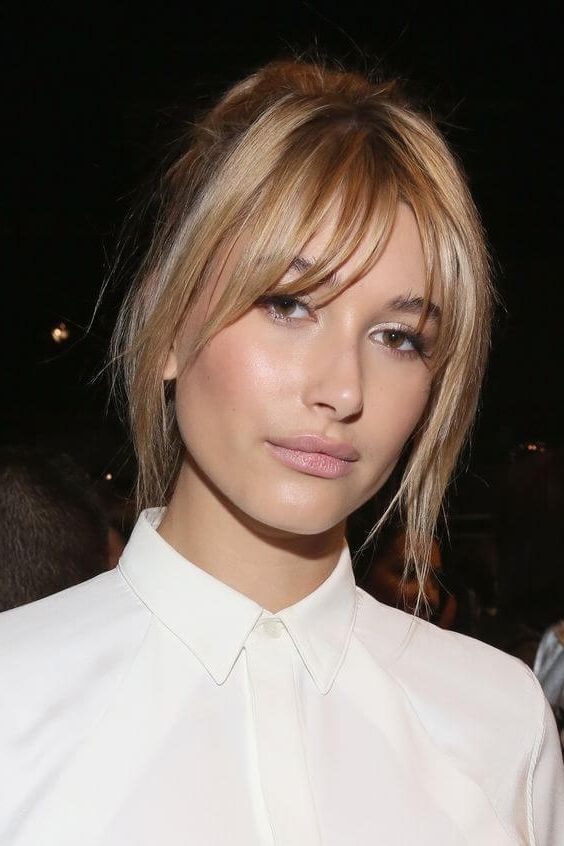 50 Fresh Hairstyle Ideas With Side Bangs To Shake Up Your Style Regarding Soft Layers And Side Tuck Blonde Hairstyles (View 18 of 25)