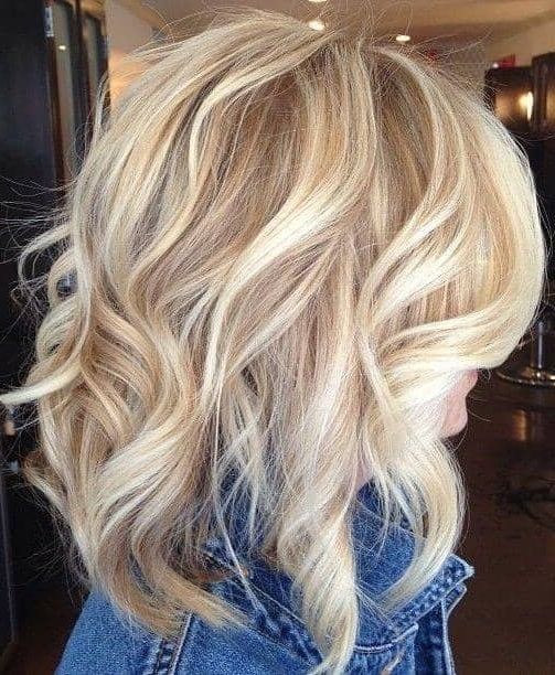 50 Fresh Short Blonde Hair Ideas To Update Your Style In 2018 In Soft Waves Blonde Hairstyles With Platinum Tips (View 12 of 25)