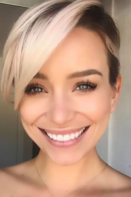 50 Pixie Haircuts You'll See Trending In 2018 Within Most Up To Date Ash Blonde Pixie Hairstyles With Nape Undercut (View 8 of 25)