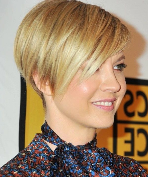 66 Pixie Cuts For Thick/thin Hair – Style Easily For Most Recently Funky Blue Pixie Hairstyles With Layered Bangs (View 15 of 25)