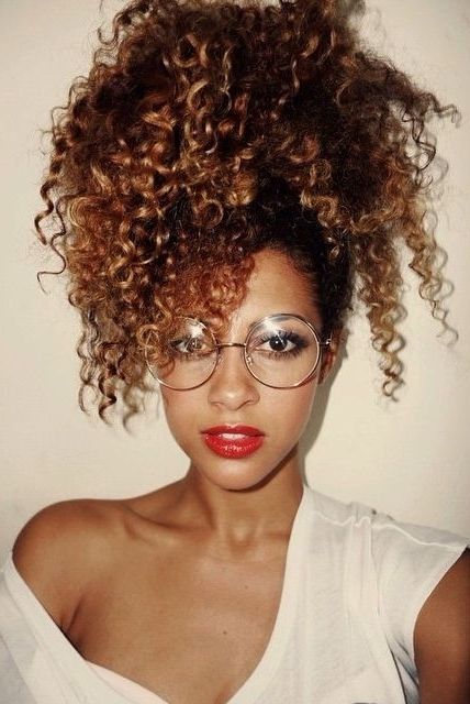 Featured Photo of 2024 Best of Curly Blonde Afro Puff Ponytail Hairstyles