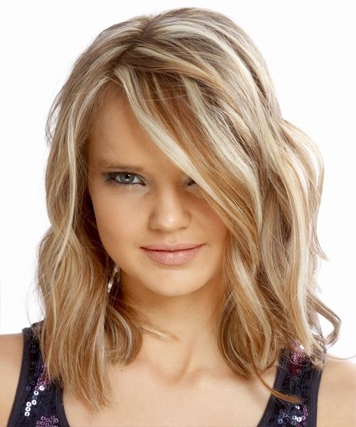 Medium Wavy Casual Hairstyle – Caramel Blonde Hair Color With Light For Caramel Blonde Hairstyles (View 13 of 25)