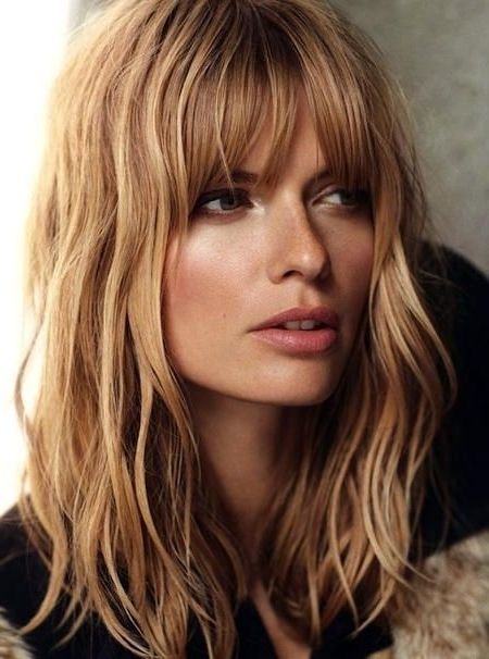 Midlength Shaggy Hair With Eye Grazing Bangs Hairstyles | New Hair For Shoulder Grazing Strawberry Shag Blonde Hairstyles (View 10 of 25)