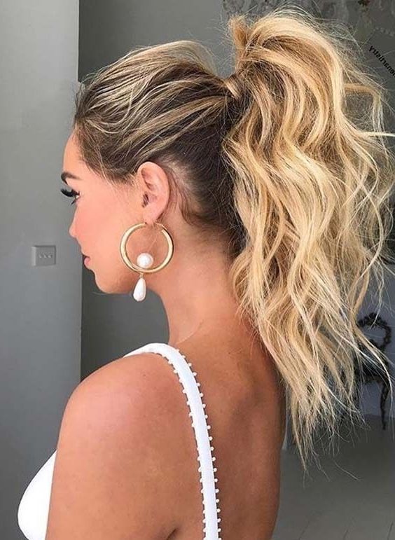 Perfect High Ponytail Blonde Hairstyles Trends For 2018 With Full And Fluffy Blonde Ponytail Hairstyles (View 9 of 25)
