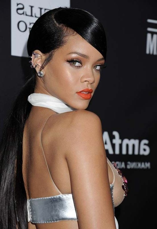 Rihanna Inspired Side Sleep Ponytail: How To Make It In A Good Way? Intended For Side Pony Hairstyles With Swooping Bangs (View 8 of 25)