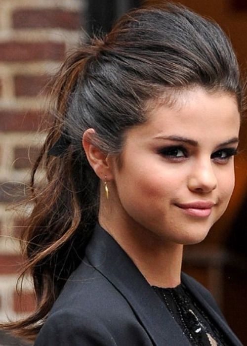 Selena Gomez Looks Classy And Professional With Her High, Voluminous Throughout High Voluminous Ponytail Hairstyles (View 21 of 25)