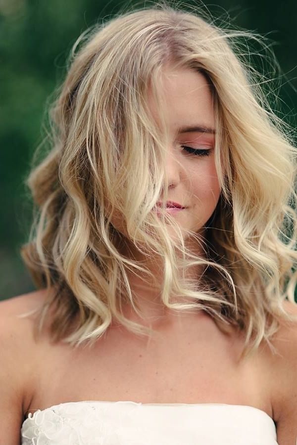 Top 10 Most Glamorous Wavy Hairstyles For Shoulder Length Hair With Tousled Shoulder Length Ombre Blonde Hairstyles (View 17 of 25)