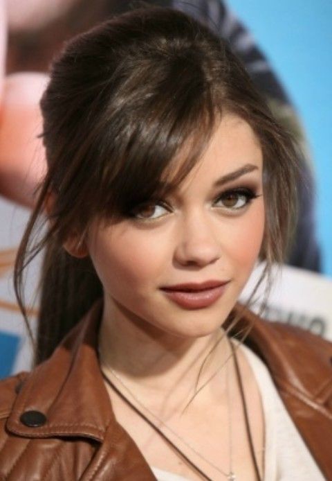 Top 23 Sarah Hyland Hairstyles – Pretty Designs In Half Pony Hairstyles With Parted Bangs (View 8 of 25)