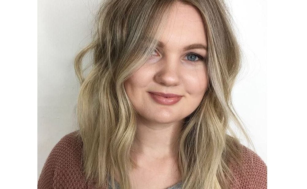Women's Soft Wavy Textured Lob With Seamless Layers And Subtle Ash Inside Soft Ash Blonde Lob Hairstyles (View 11 of 25)