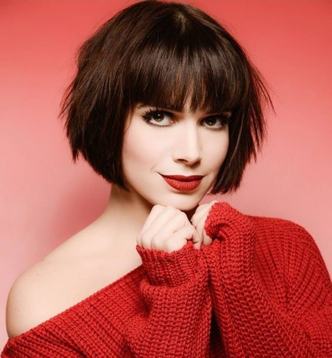 10 Chic Short Bob Haircuts That Balance Your Face Shape! – Short Pertaining To Short Hairstyles With Bangs And Layers For Round Faces (Photo 11 of 25)
