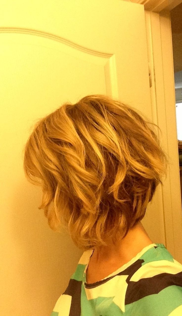 10 Stylish Wavy Bob Hairstyles For Medium, Short Hair | Hair Intended For Jaw Length Curly Messy Bob Hairstyles (Photo 3 of 25)