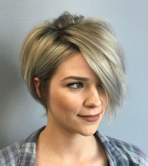 Featured Photo of Top 25 of Short Razored Blonde Bob Haircuts with Gray Highlights