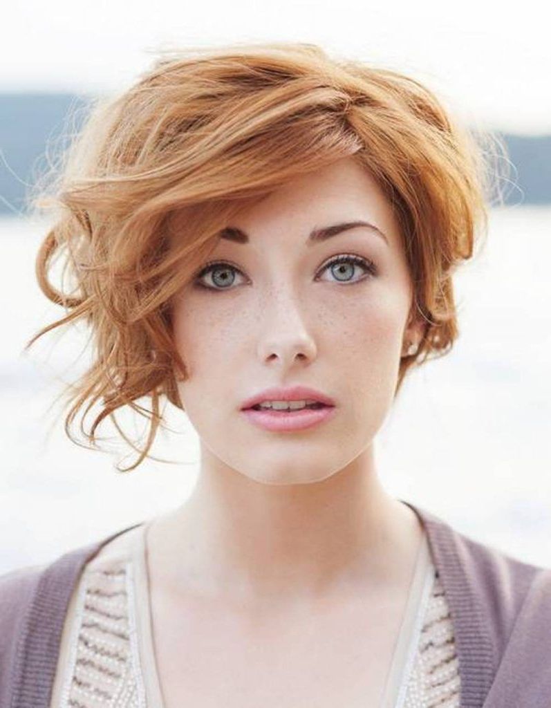 Featured Photo of The Best Side Swept Short Hairstyles