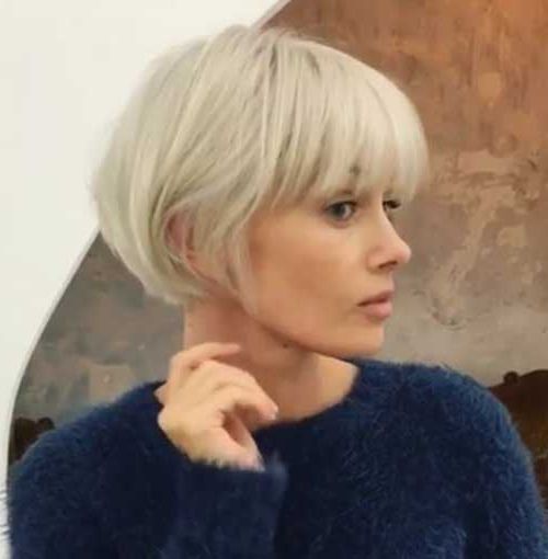 20 Chic Short Bob Haircuts For 2018 – Love This Hair In Short Ash Blonde Bob Hairstyles With Feathered Bangs (View 20 of 25)