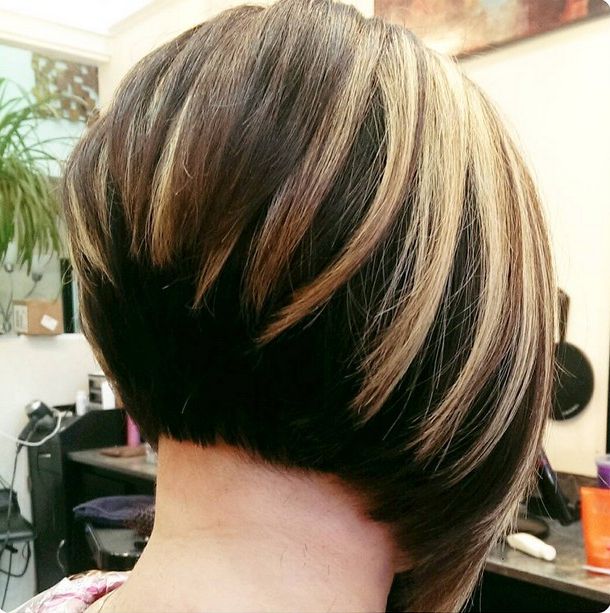 21 Hottest Stacked Bob Hairstyles – Hairstyles Weekly Inside Stacked Bob Hairstyles With Highlights (Photo 1 of 25)