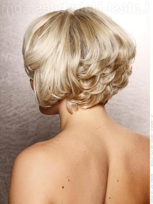 23 Cutest Chin Length Hairstyles (trending For 2018) Pertaining To Jaw Length Wavy Blonde Bob Hairstyles (Photo 18 of 25)