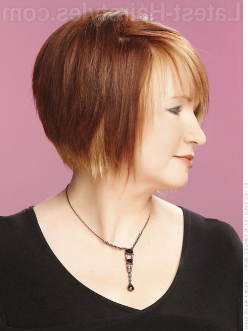 25 Chin Length Bob Hairstyles That Will Stun You (2018 Trends) Pertaining To Dark Blonde Rounded Jaw Length Bob Haircuts (View 9 of 25)