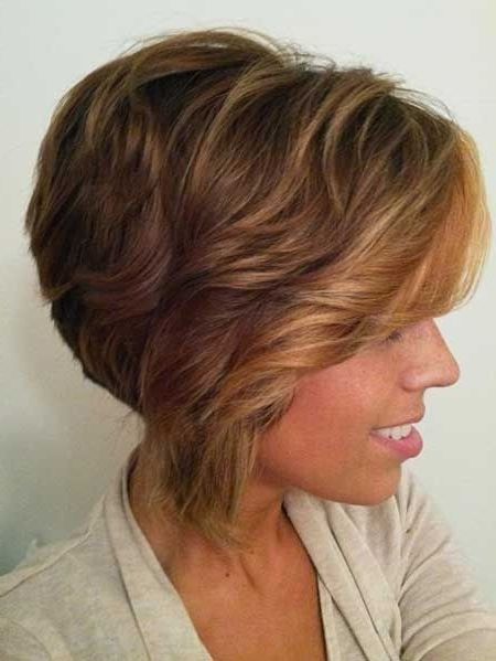 26 Best Short Haircuts For Long Face – Popular Haircuts Regarding Short Haircuts With Long Front Layers (Photo 17 of 25)