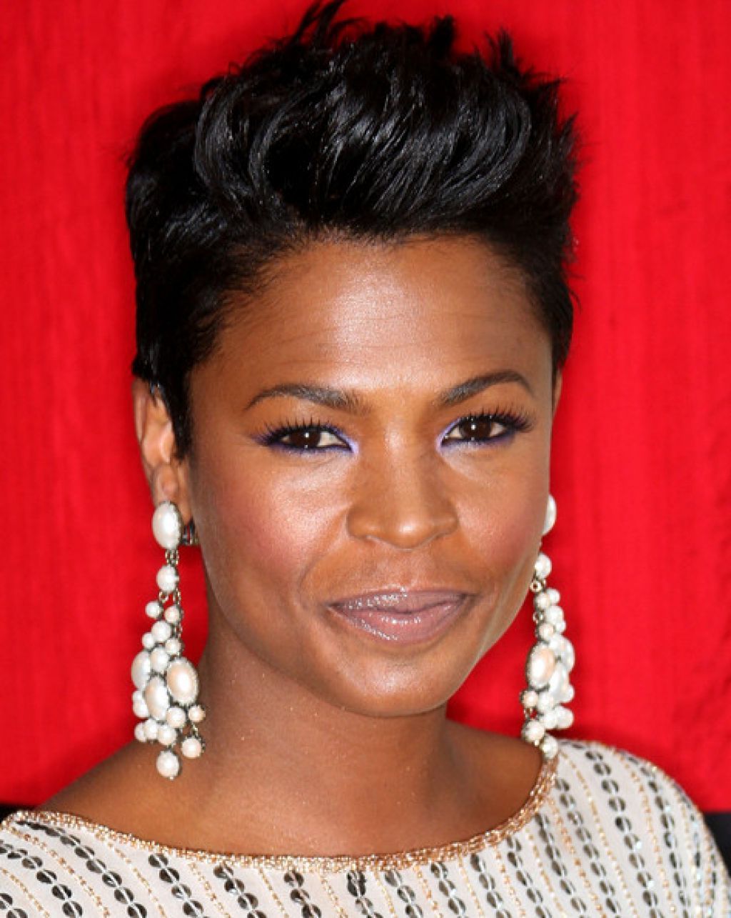 27 Short Hairstyles And Haircuts For Black Women Of Class Inside Short Black Hairstyles For Oval Faces (Photo 11 of 25)