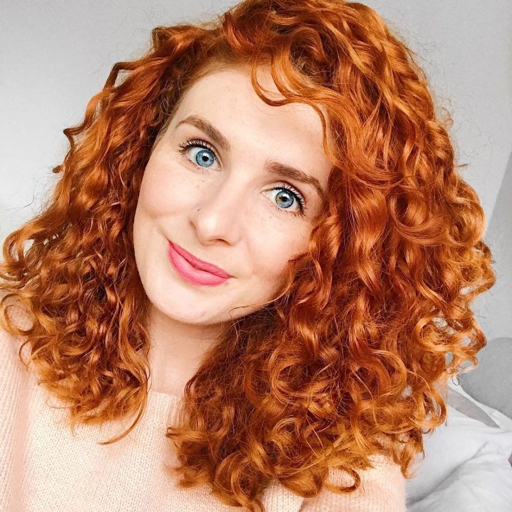 30 Gorgeous Medium Length Curly Hairstyles For Women In 2018 With Dark Blonde Short Curly Hairstyles (View 8 of 25)