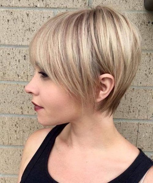 30 Hottest Short Layered Haircuts Right Now (trending For 2018) Pertaining To Rounded Bob Hairstyles With Razored Layers (Photo 20 of 25)