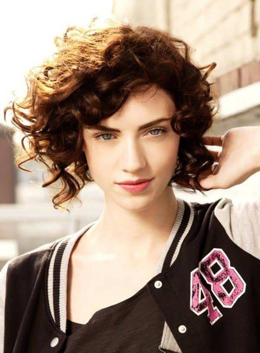 30 Perfect Short Curly & Wavy Hairstyles You'll Definitely Love Within Trendy Short Curly Hairstyles (View 11 of 25)