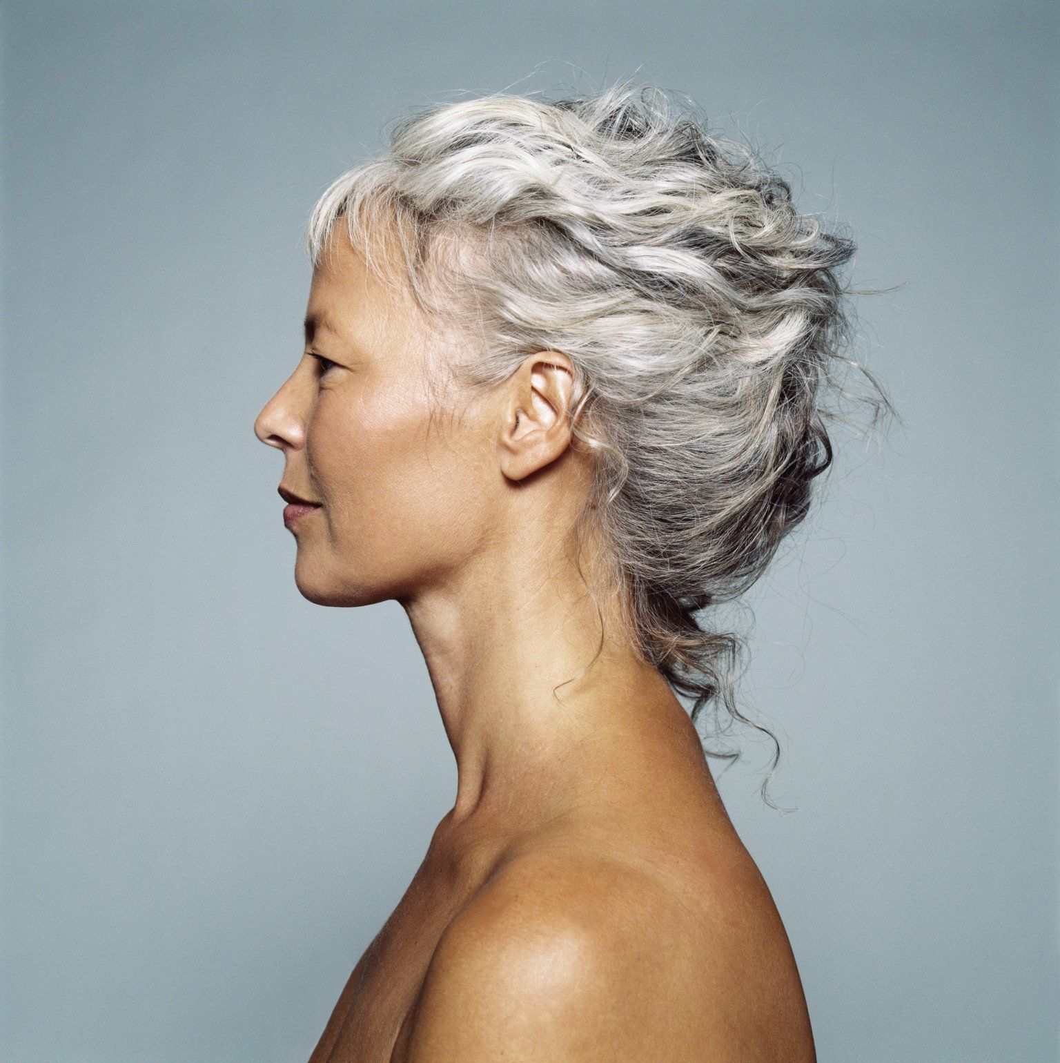 30 Stylish Gray Hair Styles For Short And Long Hair Pertaining To Short Haircuts For Grey Haired Woman (View 13 of 25)
