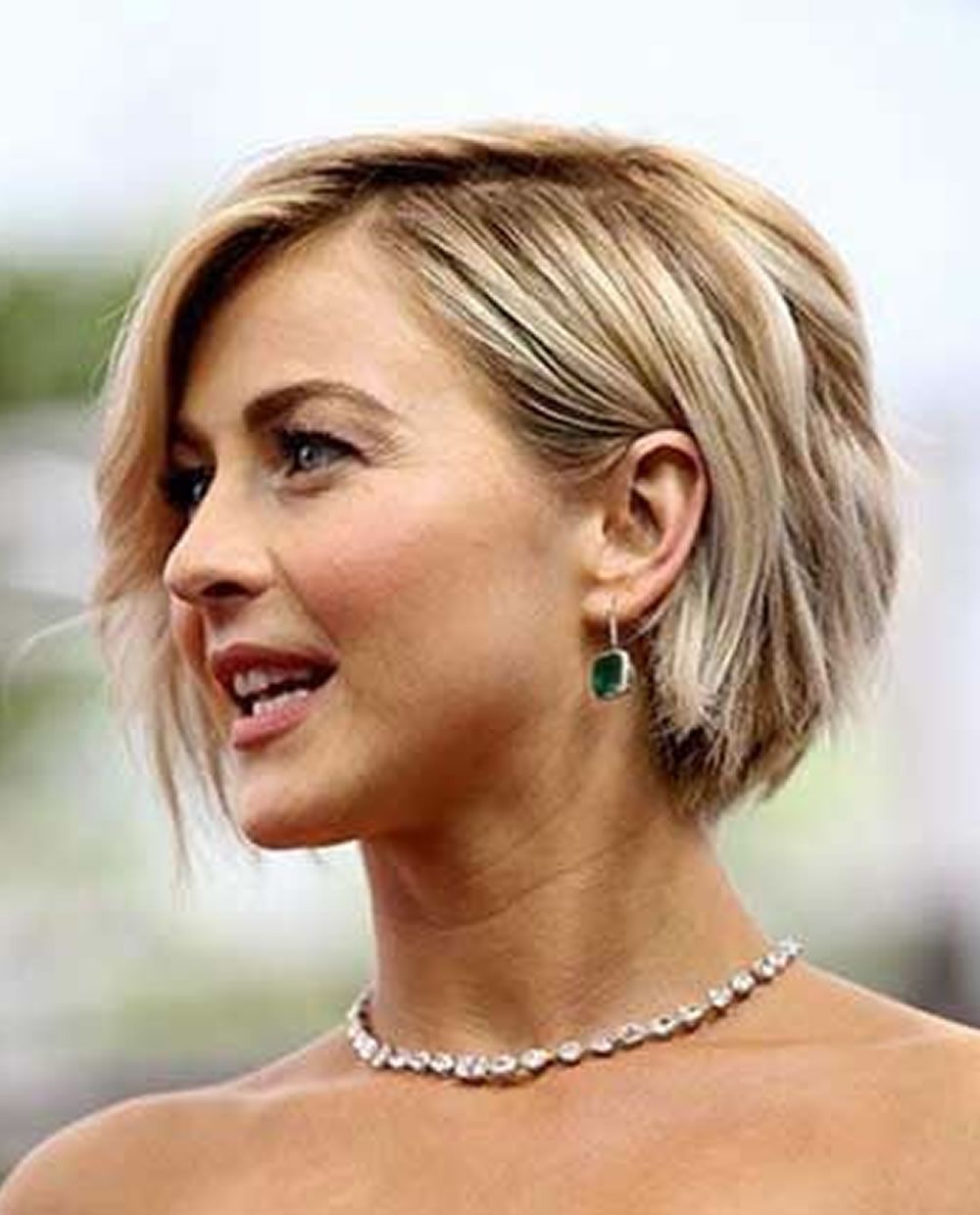 Featured Photo of The Best Chic Short Haircuts