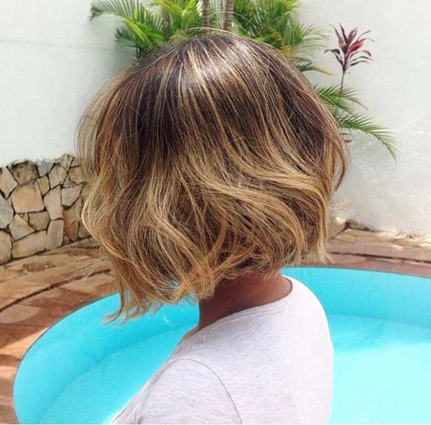 31 Cool Balayage Ideas For Short Hair | Stayglam Pertaining To Messy Honey Blonde Bob Haircuts (Photo 17 of 25)