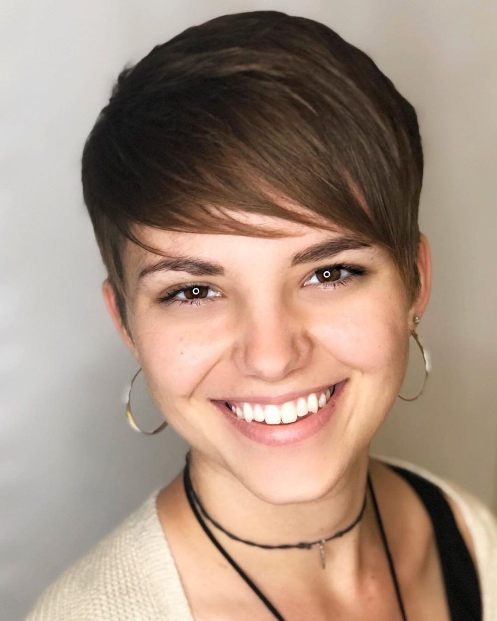 33 Flattering Short Hairstyles For Round Faces In 2018 Intended For Flattering Short Haircuts For Round Faces (View 5 of 25)